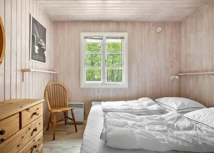 1486-aakirkeby-fyrrebakken-1